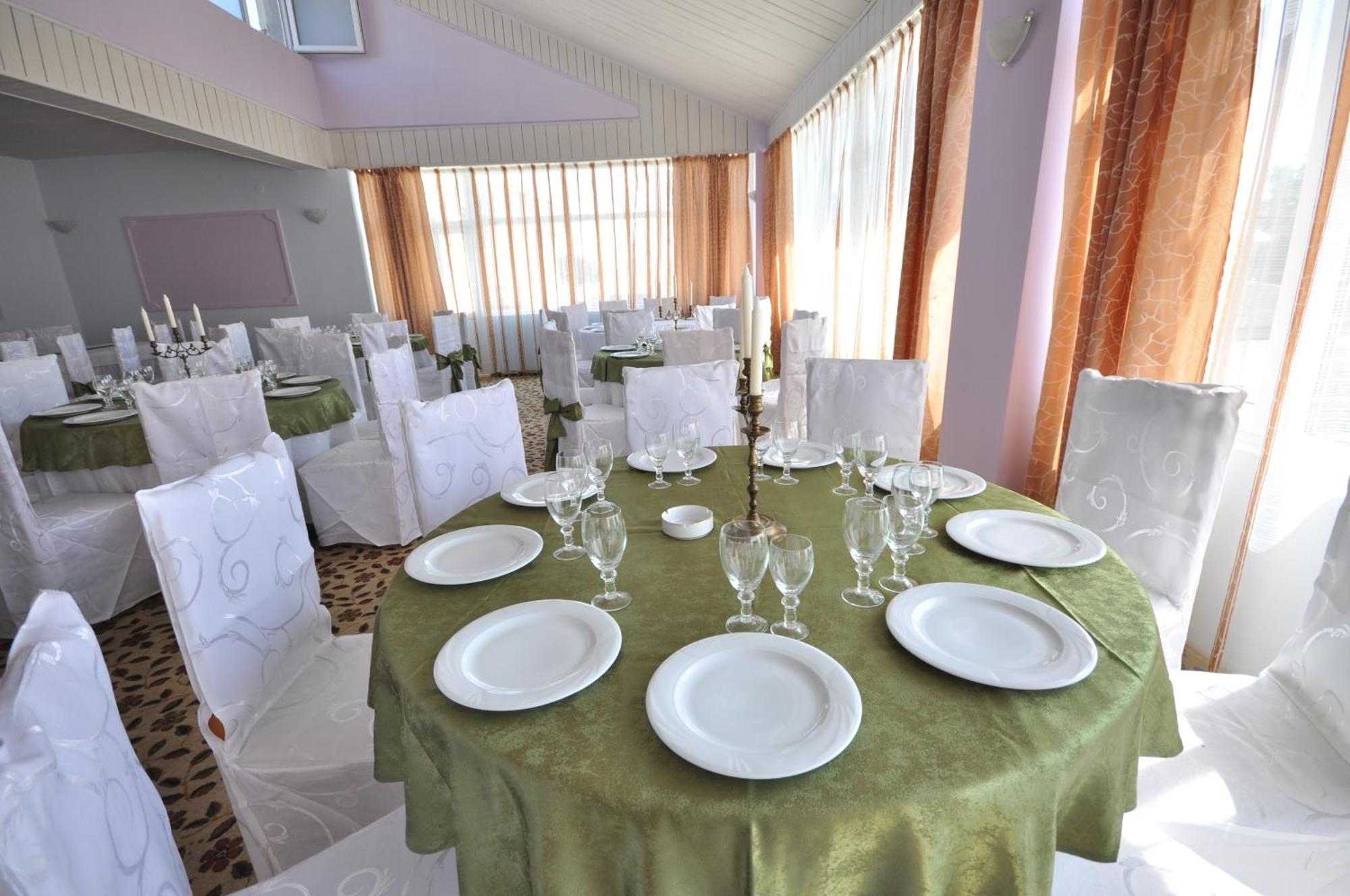 Hotel Dobrogea Констанца Ресторант снимка