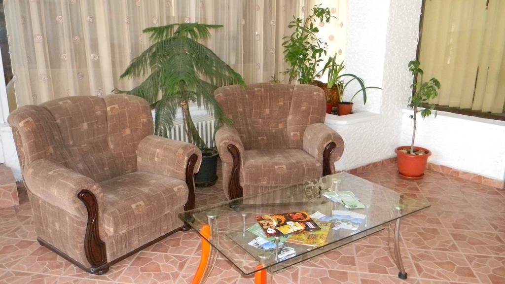 Hotel Dobrogea Констанца Екстериор снимка